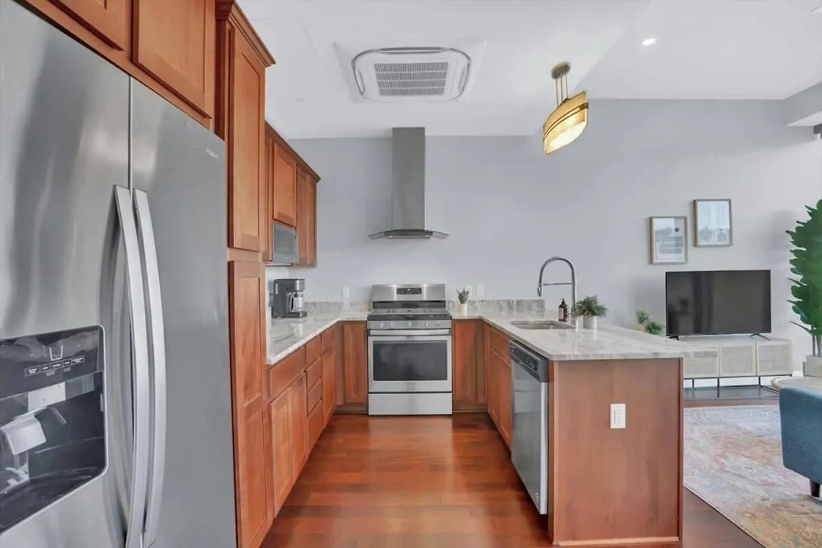 Cozysuites Posh 1Br, Ppg Paints Arena, Pitts ピッツバーグ 米国